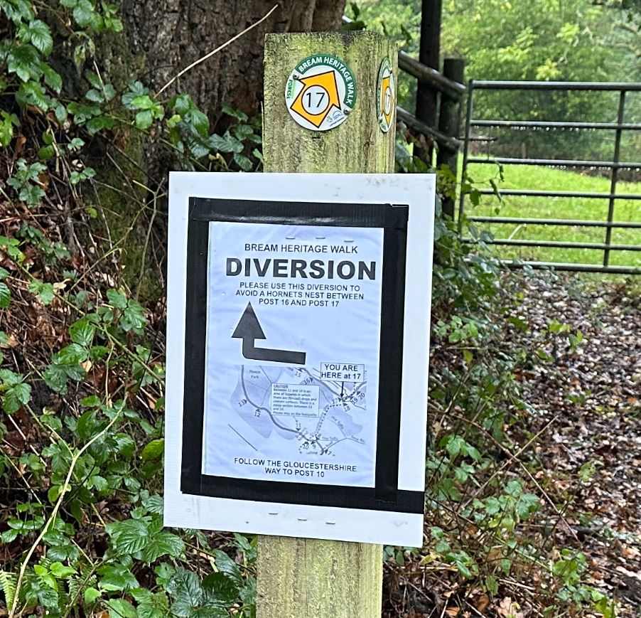 The diversion sign at Post 17.